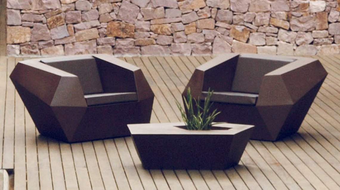 vondom-outdoor-furniture-sofa-loungechair-design-exterior-sofa-sillon-ramon-esteve-faz-4-.jpg